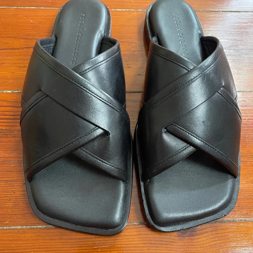 NWOB Freda Salvador Marta Criss-Cross Slide Black Minimalist Leather Sz 9 ❤️🎀 - Picture 3 of 10